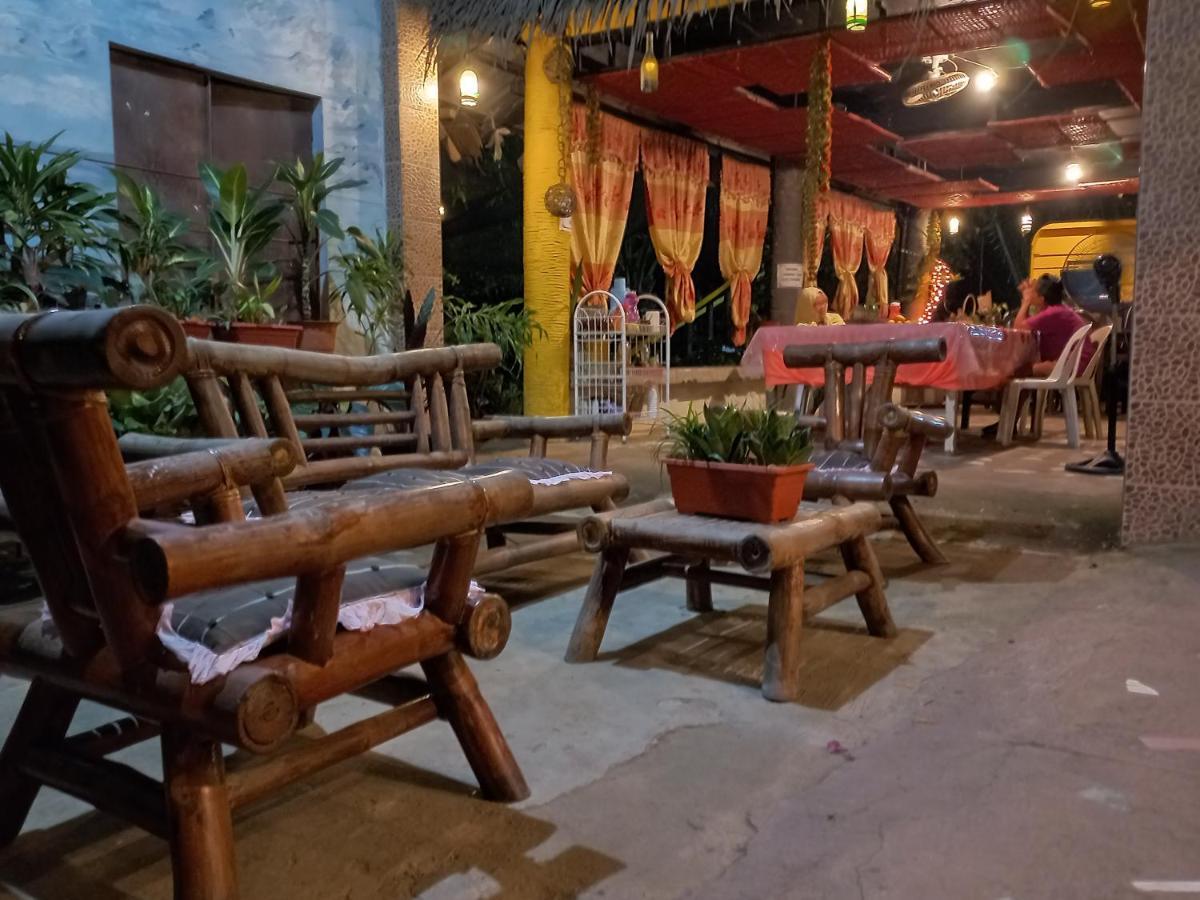 Chateau De Aow Carles Ngoại thất bức ảnh